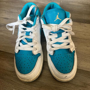 Air Jordan 1 Low white/aquatone/celestial gold